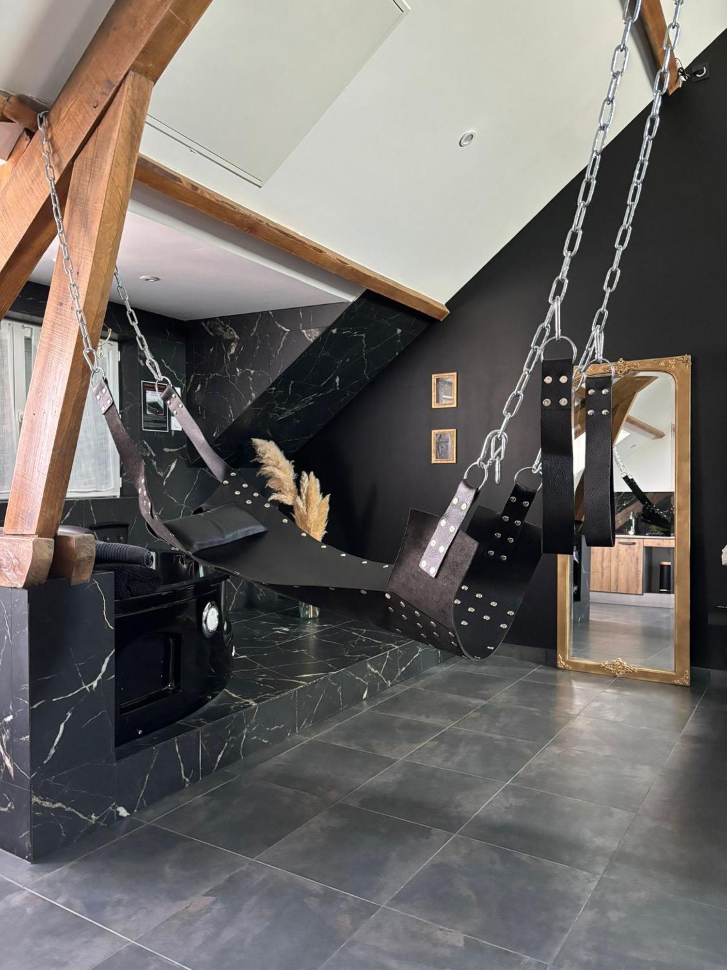 Love Room A Montargis Zewnętrze zdjęcie